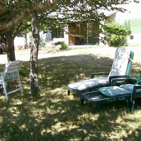 Location De A Masmejean בית נופש *