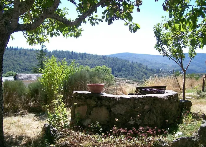 Location De A Masmejean *